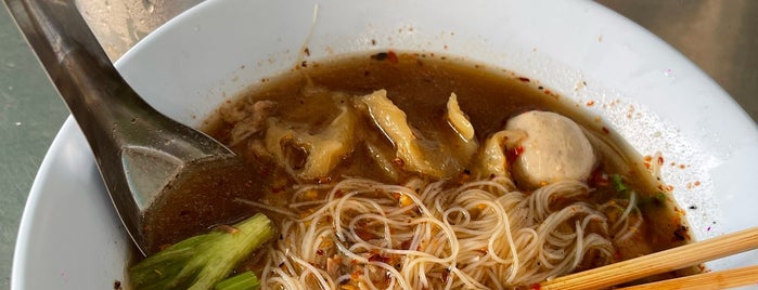 ศิริโภชนา is one of Beef Noodles.bkk.