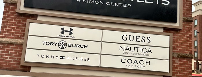 Allen Premium Outlets is one of Dallas/Ft.Worth for Visitors from a Local.