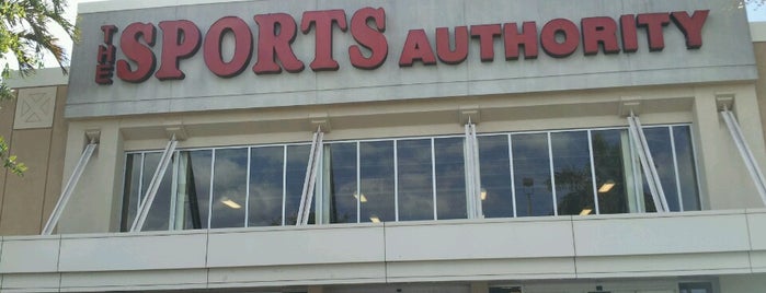 Sports Authority is one of Locais curtidos por Andre.