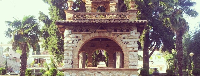 Villa Comunale Di Taormina is one of สถานที่ที่บันทึกไว้ของ Mabel.
