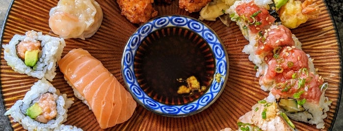 Sakana Restaurant is one of Natalieさんのお気に入りスポット.