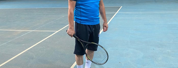 Tenis Kortları is one of Favori Mekanların.