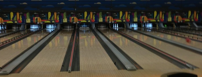 Buffaloe Lanes Cary Bowling Center is one of Bumble 님이 저장한 장소.