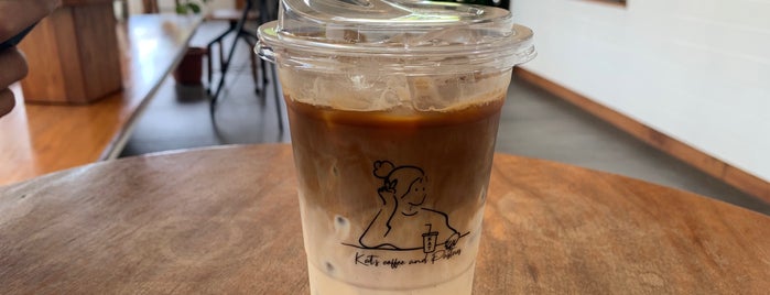Kat's Coffee & Pastries is one of อุบลราชธานี-3-Coffee.