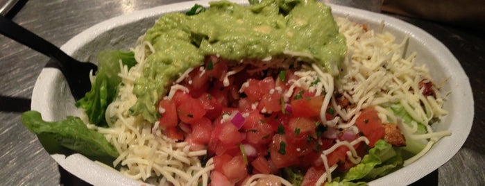 Chipotle Mexican Grill is one of Locais curtidos por Nicole.