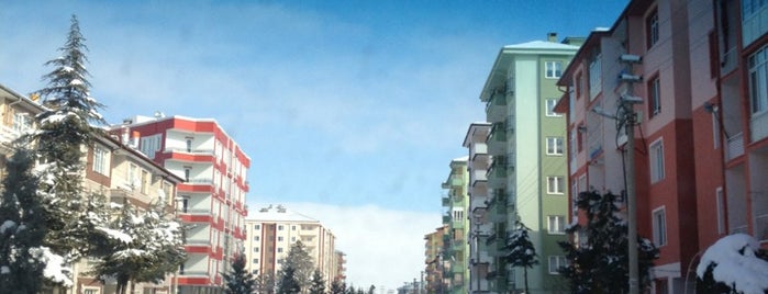İstasyon Caddesi is one of สถานที่ที่ Burak ถูกใจ.