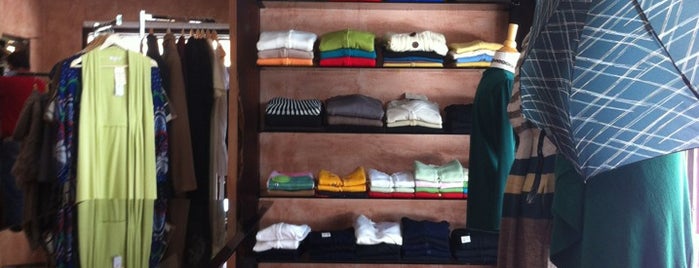 Sweaters Boutique is one of Lugares de interés.