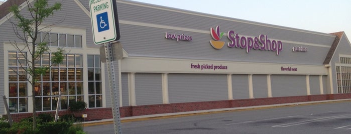Stop & Shop is one of Emma’s Liked Places.