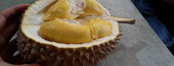 Sindy Top Quality Durians Stall is one of Posti salvati di Ian.