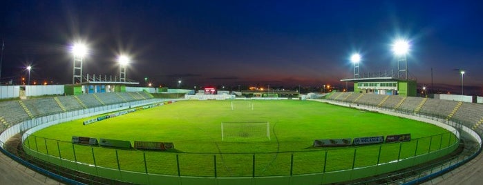 Estádio Arena do Município Verde is one of Tempat yang Disukai Daniel.