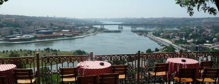 Pierre Loti Tepesi is one of 10 Local Things to Do in Istanbul.