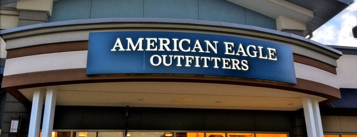 American Eagle Outfitter's is one of Lieux qui ont plu à Sarah.