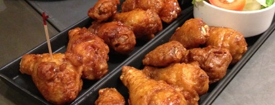 BonChon Chicken is one of Posti che sono piaciuti a phongthon.