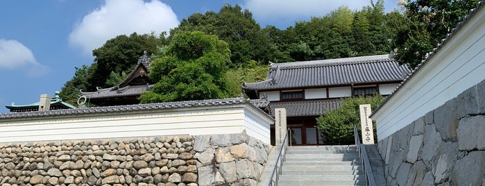 金輪山 勅王院 泰山寺 (第56番札所) is one of 四国八十八ヶ所霊場 88 temples in Shikoku.