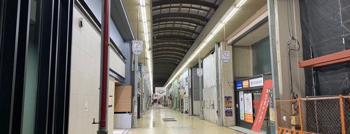 菱屋町商店街 is one of Sanpo in Shiga.