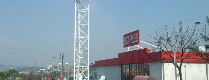 Staples is one of braga.