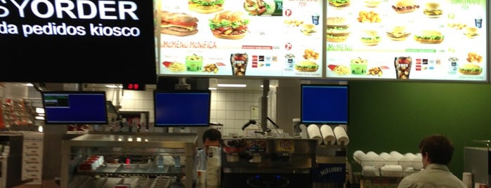 McDonald's is one of Lieux qui ont plu à Jak.