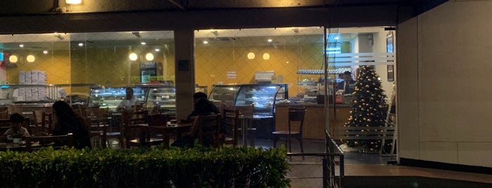 Café 64 is one of The Best Cafés / Restaurants of Colombo.