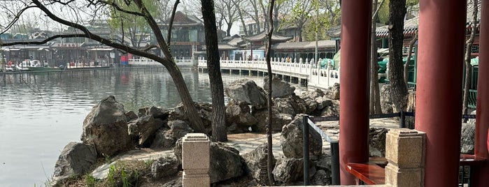 Houhai Lake is one of [todo] Beijing.