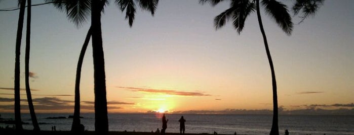 Waimea Bay is one of Bucket list for HI.