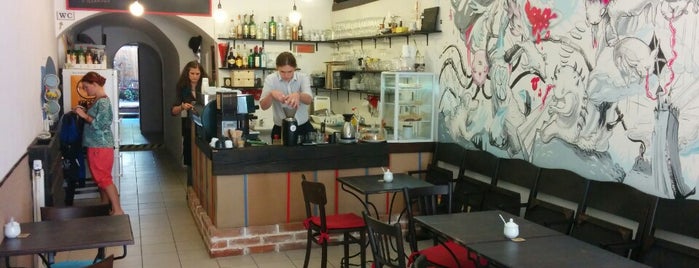 Café Na kole is one of สถานที่ที่บันทึกไว้ของ Jana.