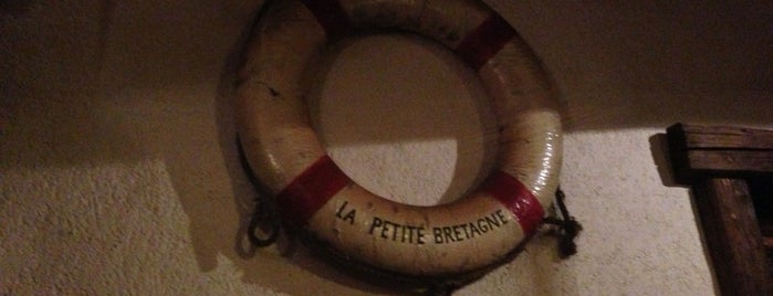 La Pettite Bretagne is one of Locais curtidos por Hana.