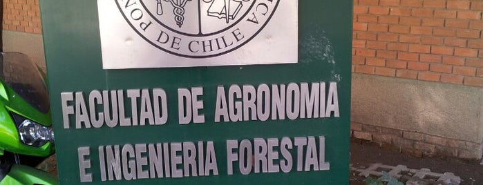 Facultad de Agronomía e Ingeniería Forestal UC is one of Macul.