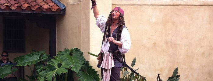 Captain Jack Sparrow's Pirate Tutorial is one of New trip - Atrações.
