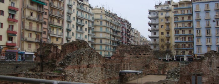 Navarinou Square is one of Selanik'te gorulmesi gereken yerler.