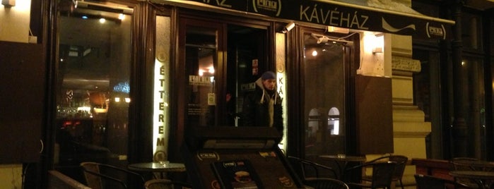 Ring Café & Burger Bar is one of Yannik'in Kaydettiği Mekanlar.