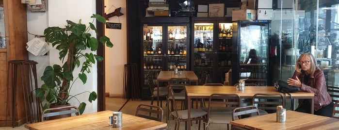 UMAMI Cafè Cucina is one of Federica’s Liked Places.