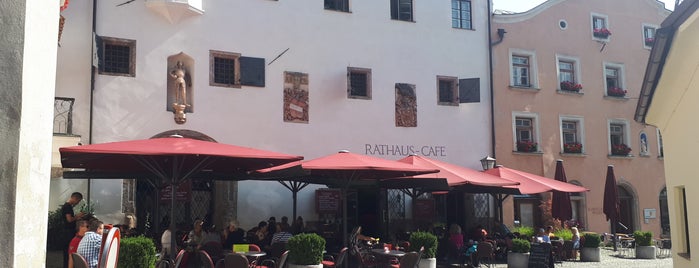 Rathaus Cafe is one of Bars.
