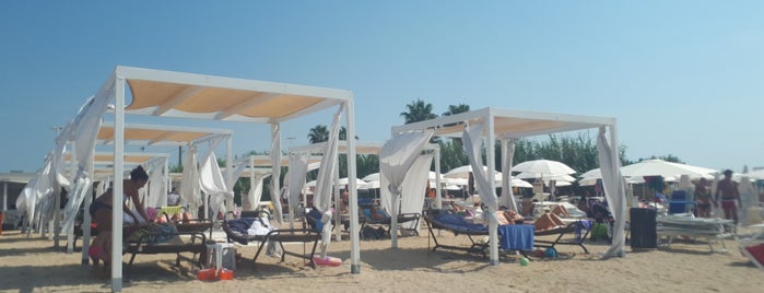Fuecu Beach Club is one of Salento.