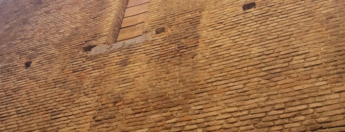 Torre Catalani is one of Torri di Bologna.