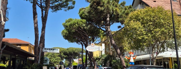 Pinarella di Cervia is one of Riviera Adriatica.