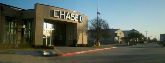 Chase Bank is one of Tempat yang Disukai Rodney.
