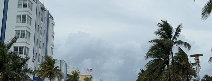 Майами-Бич is one of Miami.