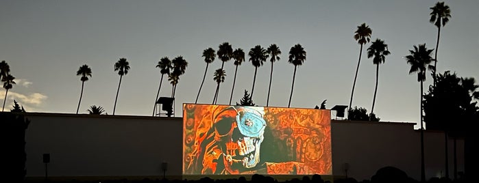 Hollywood Forever Cemetery is one of Haunted?.