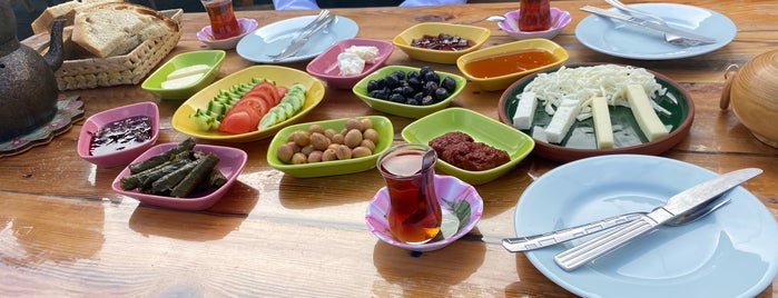 Hacı Anne'nin Yeri Gözleme ve Kahvaltı Evi is one of Bursa ve Çevresi.