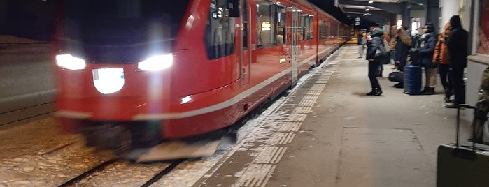 Bahnhof Davos Dorf is one of Bahnhöfe Top 200 Schweiz.