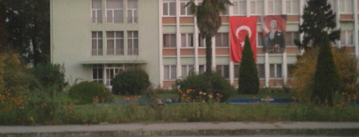 Adapazarı Şeker Fabrikası is one of Lugares favoritos de raposa.