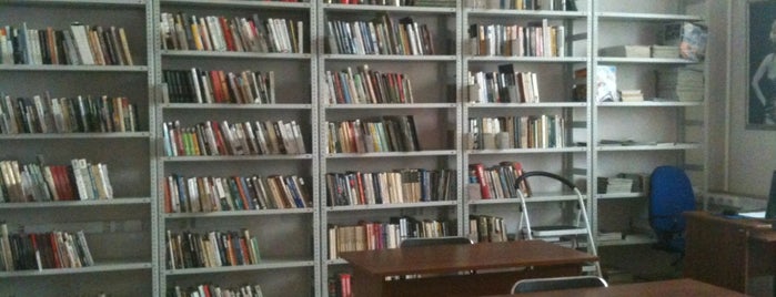 Библиотека киноискусства им. С. М. Эйзенштейна is one of Must-Visit Libraries Around the World.