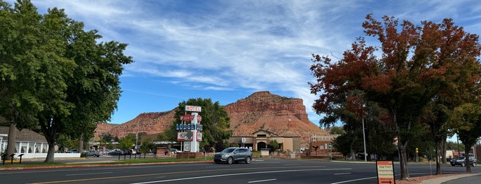 Kanab, UT is one of Cities & Towns.