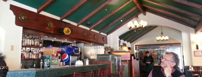 Cafe Dino's is one of Valdivia, lo esencial (comida).
