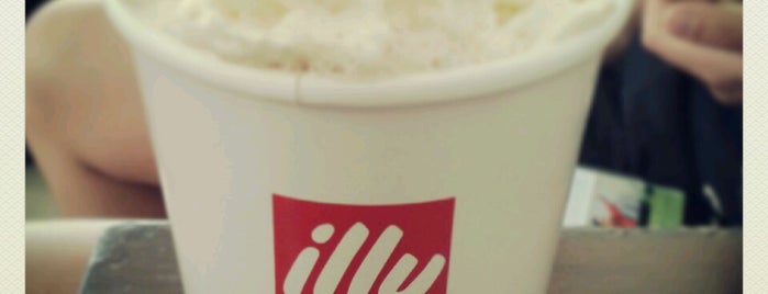 Illy is one of Edwinさんのお気に入りスポット.