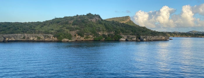 Santa Barbara Beach & Golf Resort Curaçao is one of Lugares.