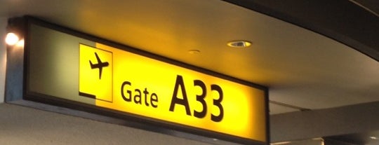 Gate A33 is one of Lugares favoritos de Eric.