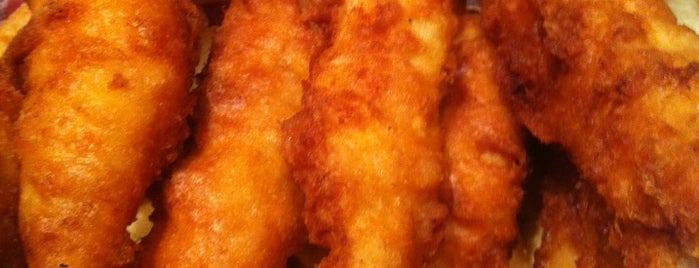 GB Fish & Chips is one of Lydiaさんの保存済みスポット.