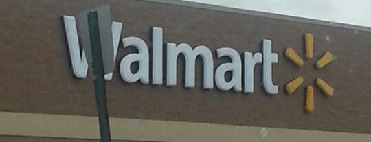 Walmart Supercenter is one of สถานที่ที่ La-Tica ถูกใจ.