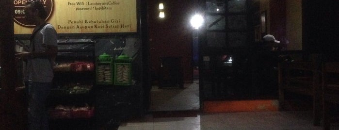 Lembayung Tea & Coffe Shop is one of Coffee Shops in Yogyakarta.